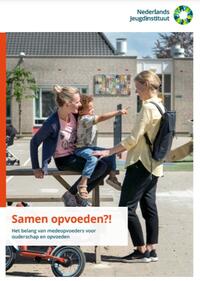 Omslag Publicatie Samen opvoeden?!