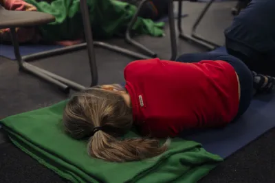 Foto van kleuter tijdens rustmoment