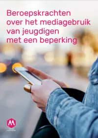 omslag Beroepskrachten over het mediagebruik van jeugdigen met een beperking