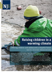 Omslag Raising children in a warming climate